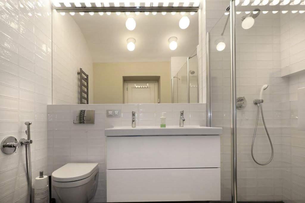 Design Loft 2 Minutes To Wenceslas Square プラハ エクステリア 写真