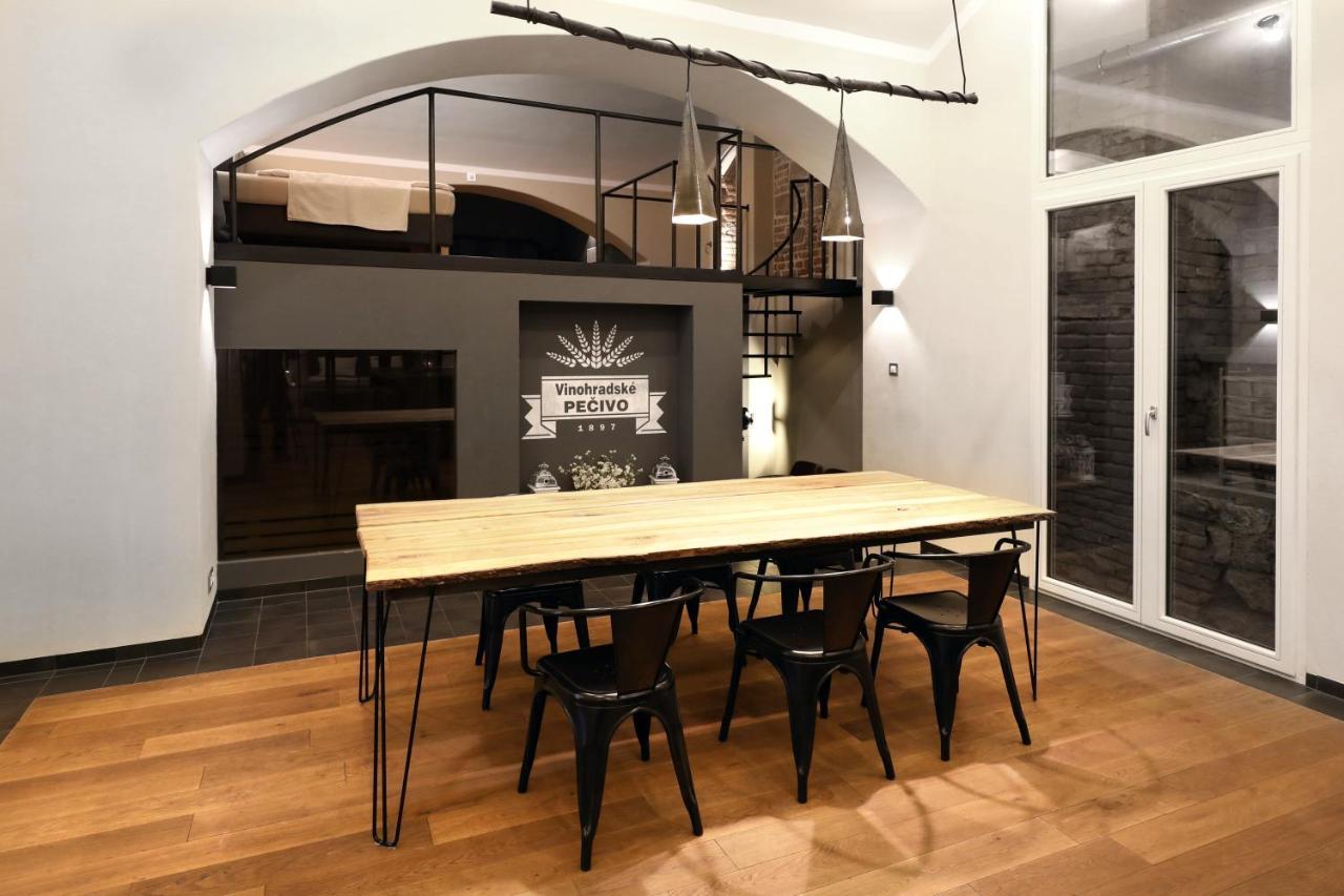 Design Loft 2 Minutes To Wenceslas Square プラハ エクステリア 写真