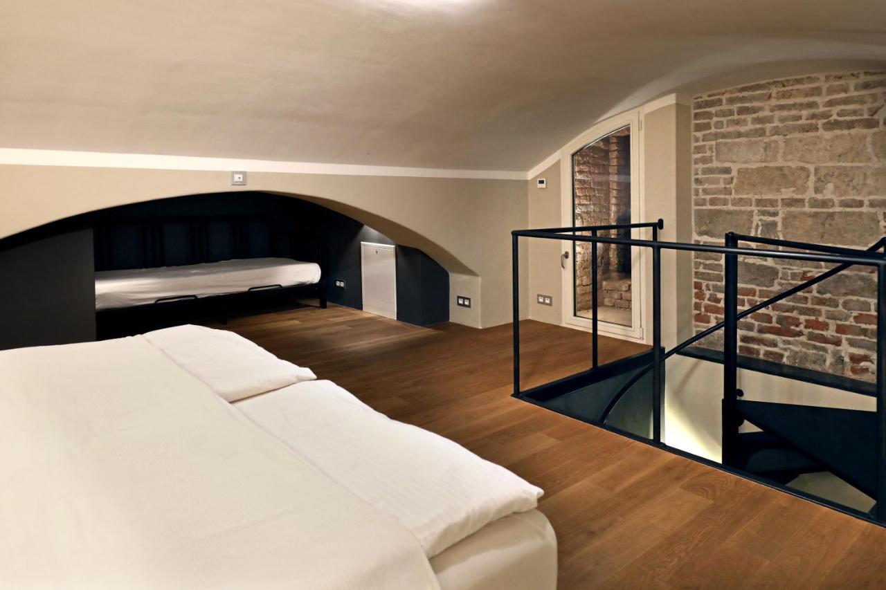 Design Loft 2 Minutes To Wenceslas Square プラハ エクステリア 写真